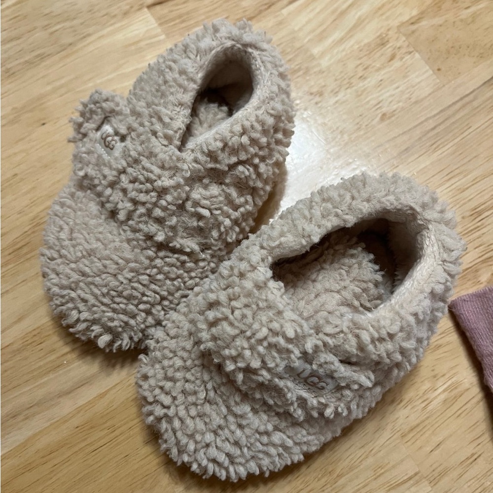 Toddler Ugg Slippers